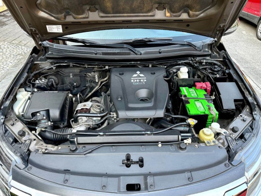 2016 Mitsubishi montero sport gls a/t