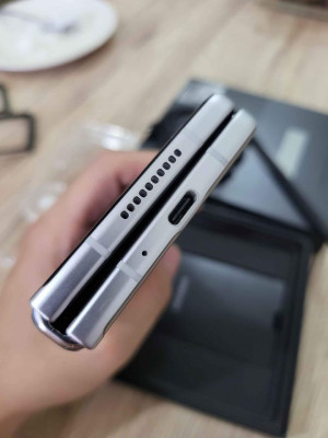 Samsung Galaxy Z Fold 3 5g 12/256 (Complete)