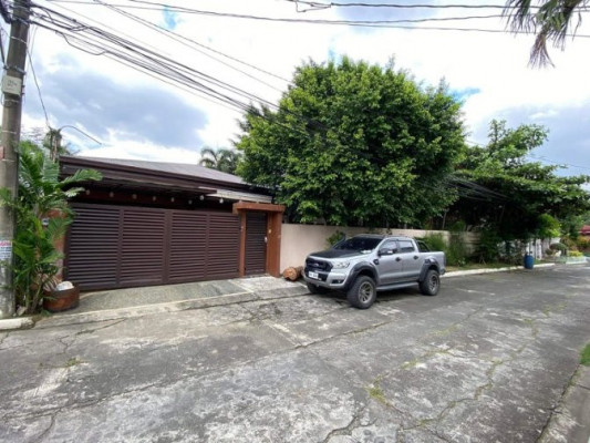 Big Lot & House for Sale in Better Living Paranaque!