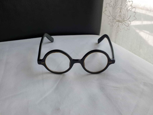 Vintage Round Eyeglass