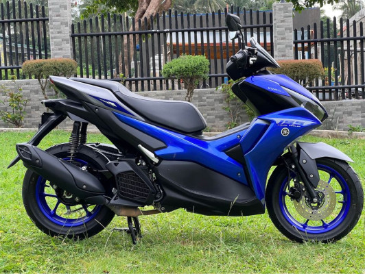 2022 Yamaha aerox v2 abs