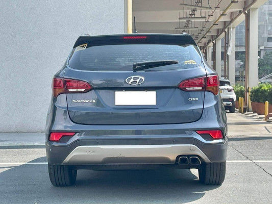 2017 Hyundai Grand Santa Fe