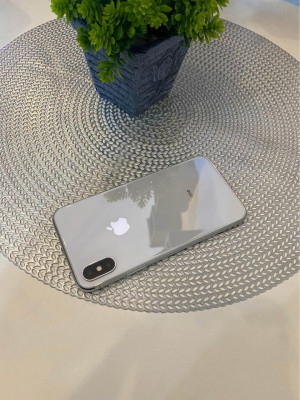 iPhone X 64 silver factory unlocked complete