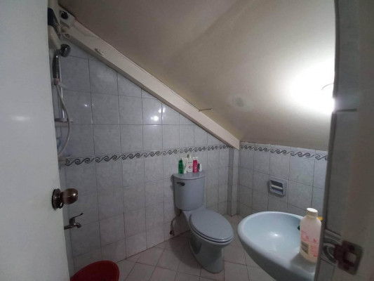 Cheap 2 Bedrooms Bungalow House with Attic