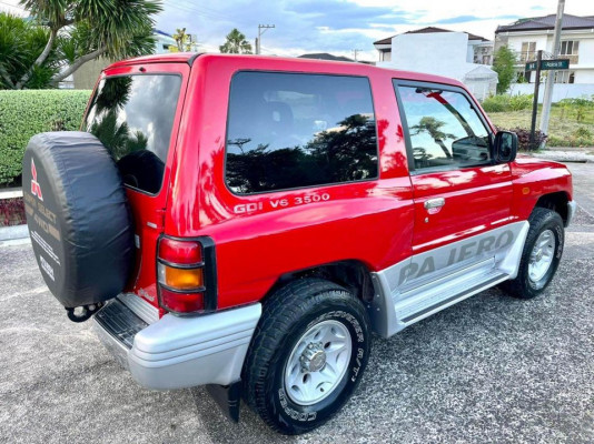 2004 Mitsubishi pajero “field master”