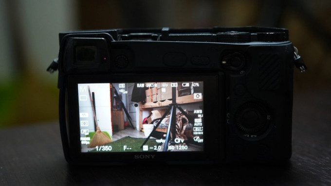 Sony A6300 with Samyang 21mm 1.4 manual (bundle)