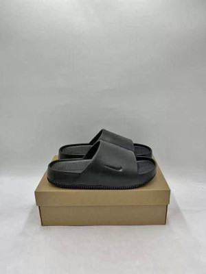 Nike Calm Slide
