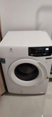 Electrolux 7kg UltimateCare™ 500 Venting Dryer