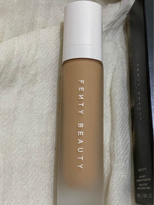 FENTY Beauty Pro Filt’r Soft Matte Longwear Foundation