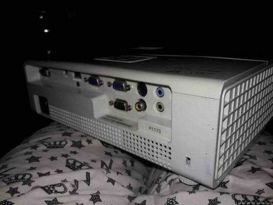 Acer P1173 Projector