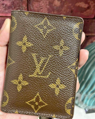 Cardholder Monogram