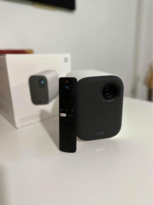 Mi Smart Android Projector