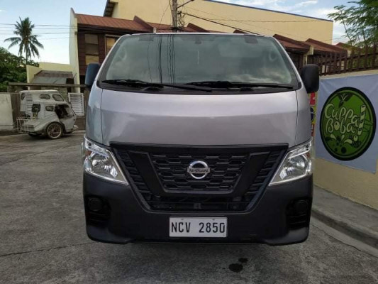 NISSAN NV350 SHUTTLE