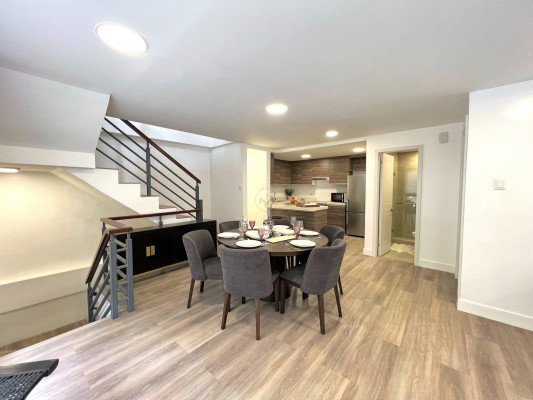 Alluring Crisp Townhouse for Sale near Congressional Ave.