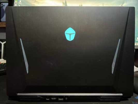 FOR SALE: GAMING LAPTOP