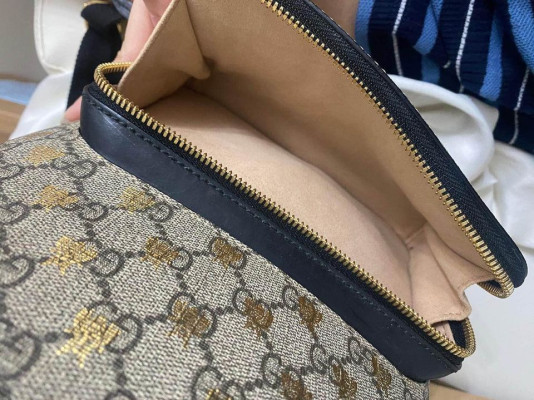 GUCCI BEE-PRINT BACKPACK