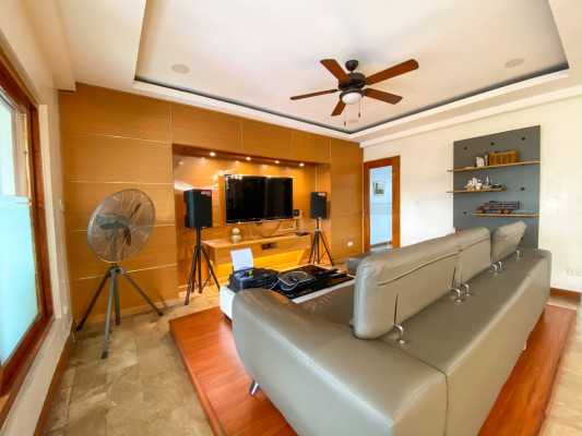 Amazing Stylish House and Lot for Sale near Trinoma, Quezon City.