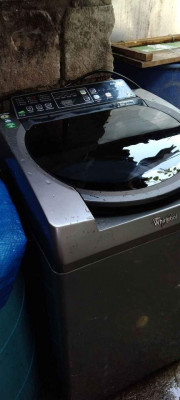 WHIRLPOOL AUTOMATIC WASHING MACHINE