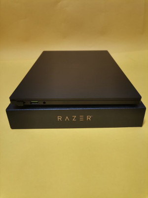 Razer Blade Stealth OLED (Brand New)13.3 i7 1165G7 GTX1650ti 16GB Ram 512GB NVME