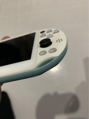 PSvita Slim