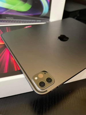 iPad Pro M1 256gb 11 inch