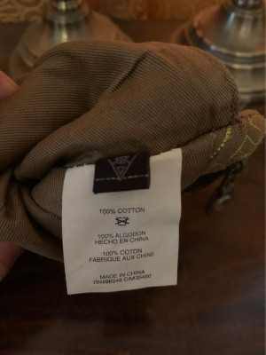 💯Authentic Preloved Oakley  Compact Wallet