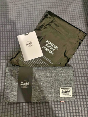 BrandNew Gray Herschel Bifolds Wallet Long Complete For Sale