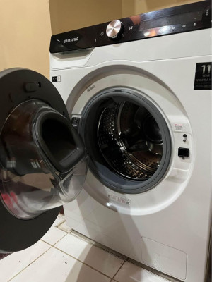 Washer dryer combo with AI control