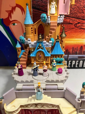 1995 Vintage Polly Pocket Cinderella Castle