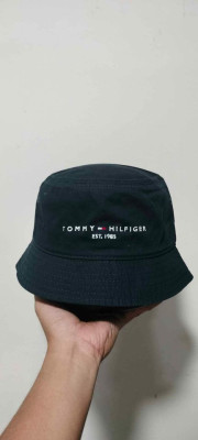 Tommy Hilfiger bucket hat