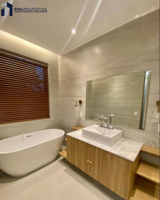 Astonishing Modern House and Lot For Sale with pool in Filinvest East Homes