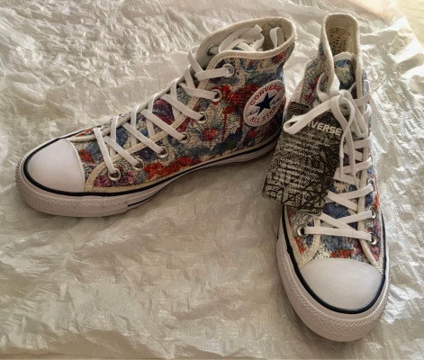 Rare Converse Chuck Taylor Floral Design