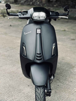 2022 Vespa Sprint TFT S150 slight negotiable for sure buyer