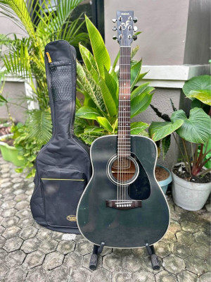 Yamaha FG412 Black Acoustic Guitar