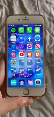 IPHONE 6s (2nd hand) + 2 FREE cases