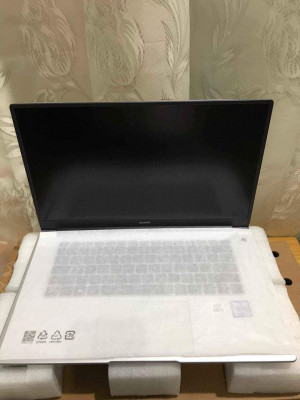 GOOD AS BRANDNEW HUAWEI MATEBOOK D15 TOUCH SCANNER CORE i3-10TH GENERATION