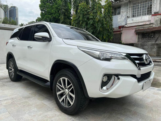 2017 Toyota fortuner v