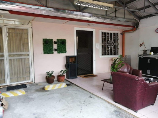 HOUSE AND LOT FOR SALE PACITA COMPLEX