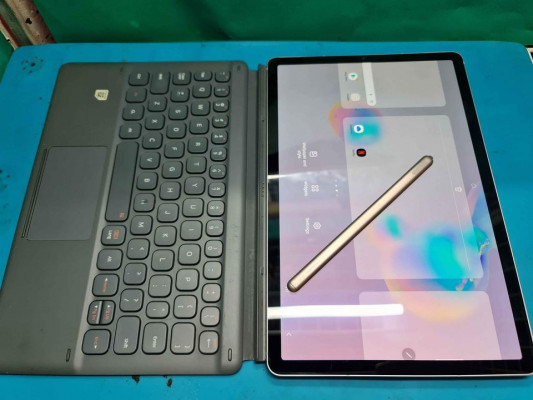 Samsung Galaxy Tab S6 CELLULAR NTC approved with keyboard rush unit