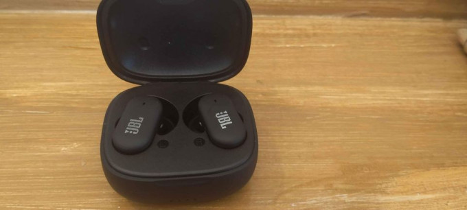 P12 Rush earbuds