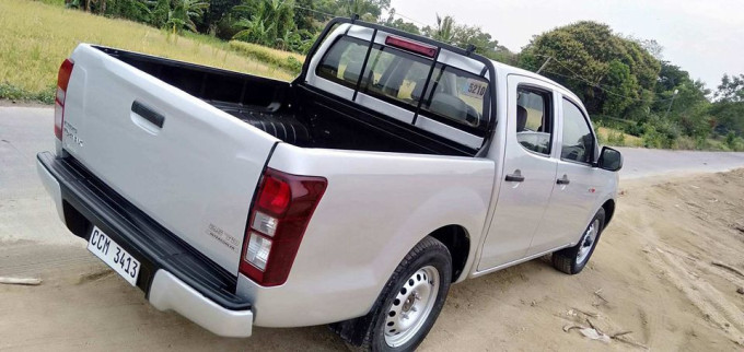 ISUZU Dmax