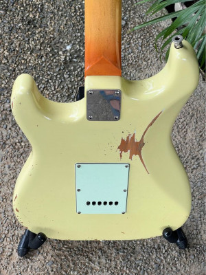 Freakquency VST premium 62' Stratocaster