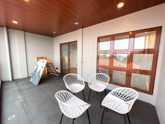 Grand Astonishing Townhouse for Sale in San Juan, near Wilson