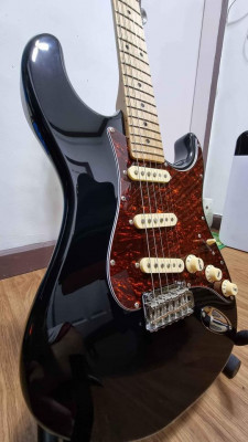 FS: Tagima T635 Black (Maple-Tort) Strat electric guitar