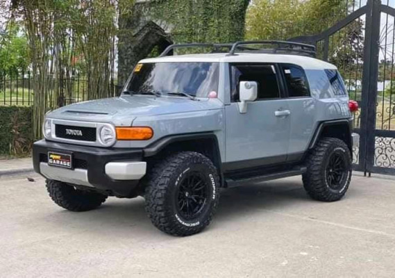 PRESYONG KAYANG KAYA MAM SER TOYOTA FJ CRUISER 4X4 2017 MODEL ACQUIRED