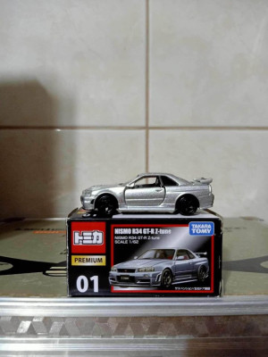 Tomica Premium