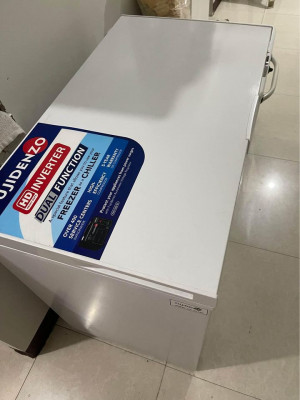 CHEST CHILLER OR FREEZER