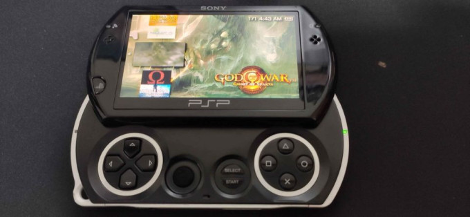 Selling PSP GO 900+ Games