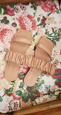 Flat scrunchie sandals High Quality