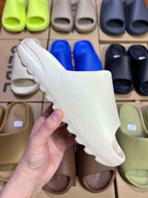 Adidas Yeezy Slide